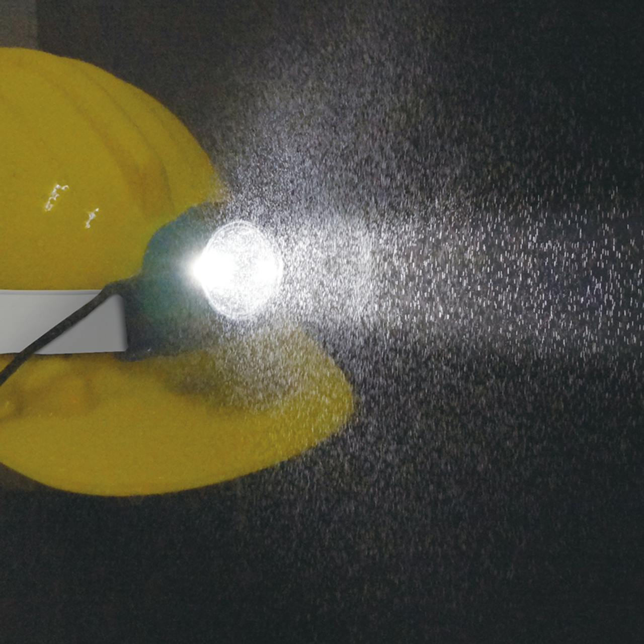 Makita MAK-DML800 18V LXT Lithium Ion Cordless L.E.D. Headlamp, Headlamp Only