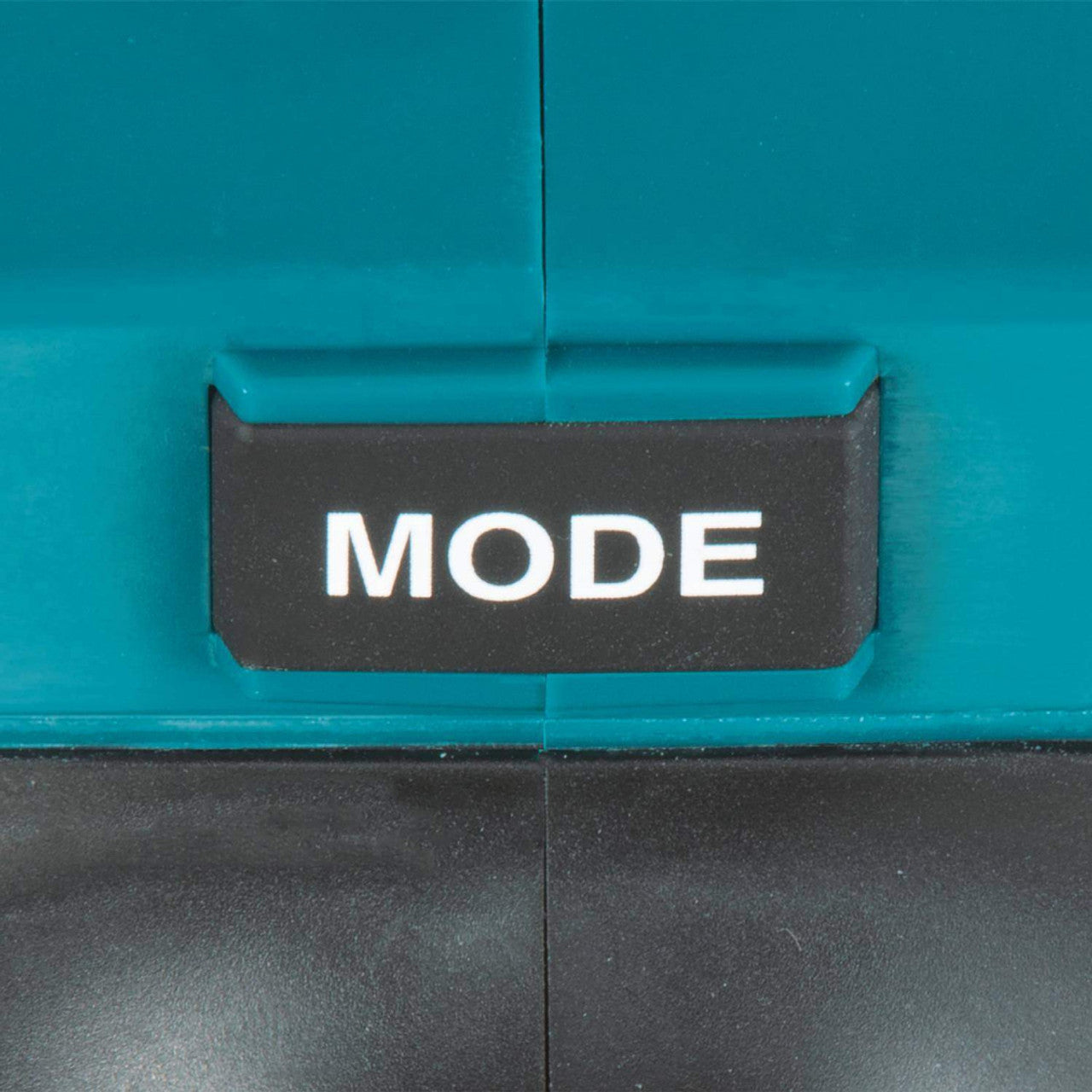 Makita MAK-DML812 18V LXT Cordless L.E.D. Flashlight / Spotlight (Light Only)