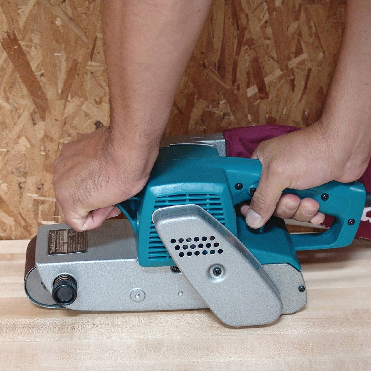 Makita MAK-9924DB 7.8A 3 x 24in Belt Sander