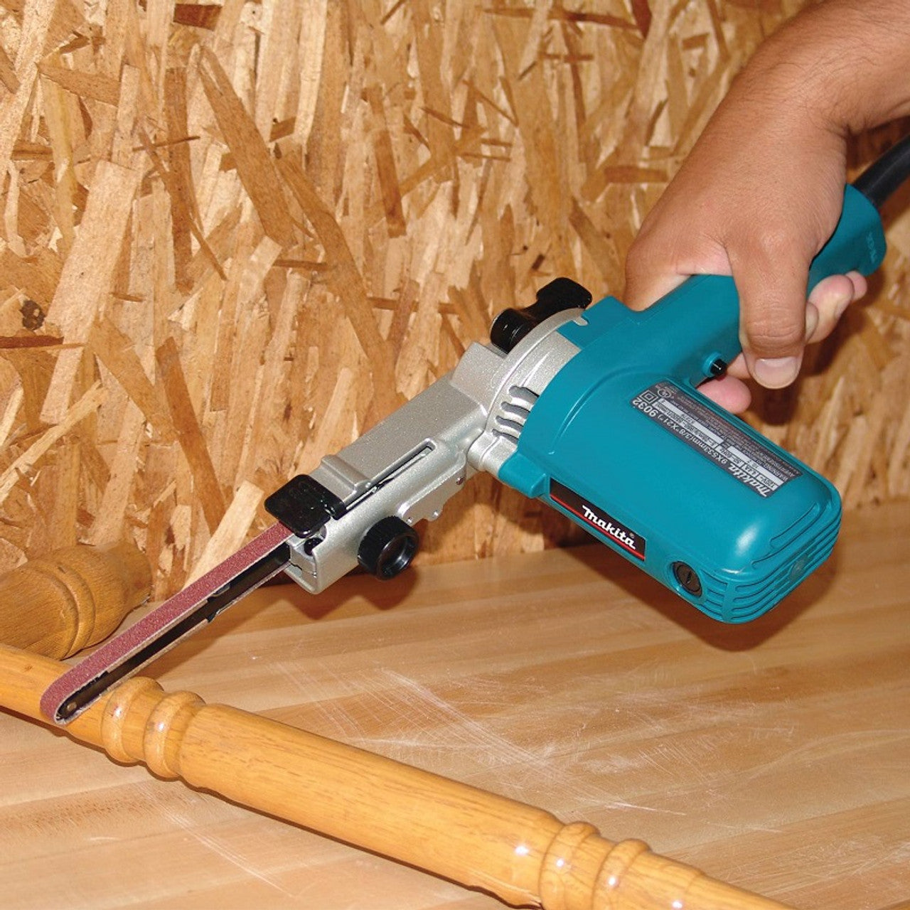 Makita MAK-9032 3/8 x 21in Variable Belt Sander/Band File