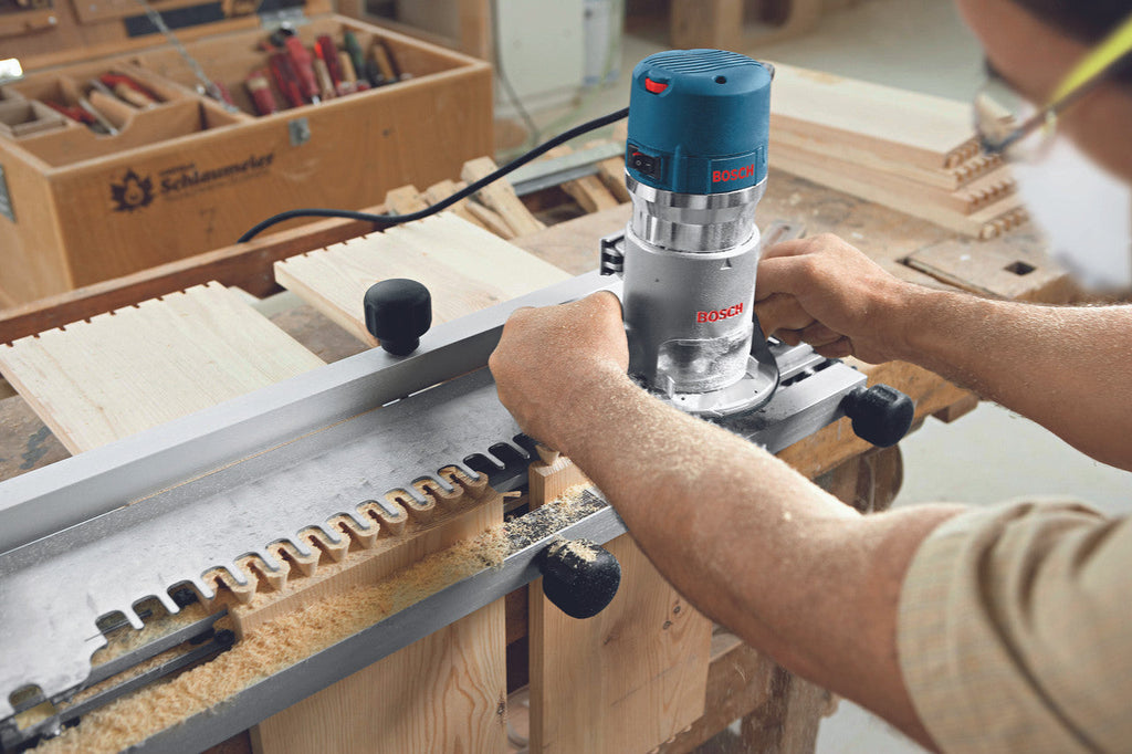 Bosch BOS-1617EVS 12 AMP Variable Speed Fixed-Base Router