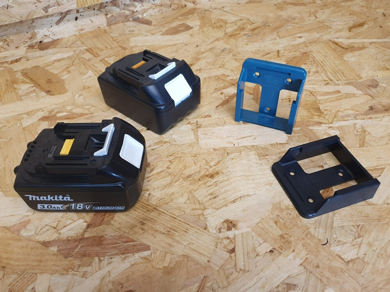 StealthMounts SM-BM-MK18-BLU-6 Battery Mounts for Makita 18v LXT Teal 6pk