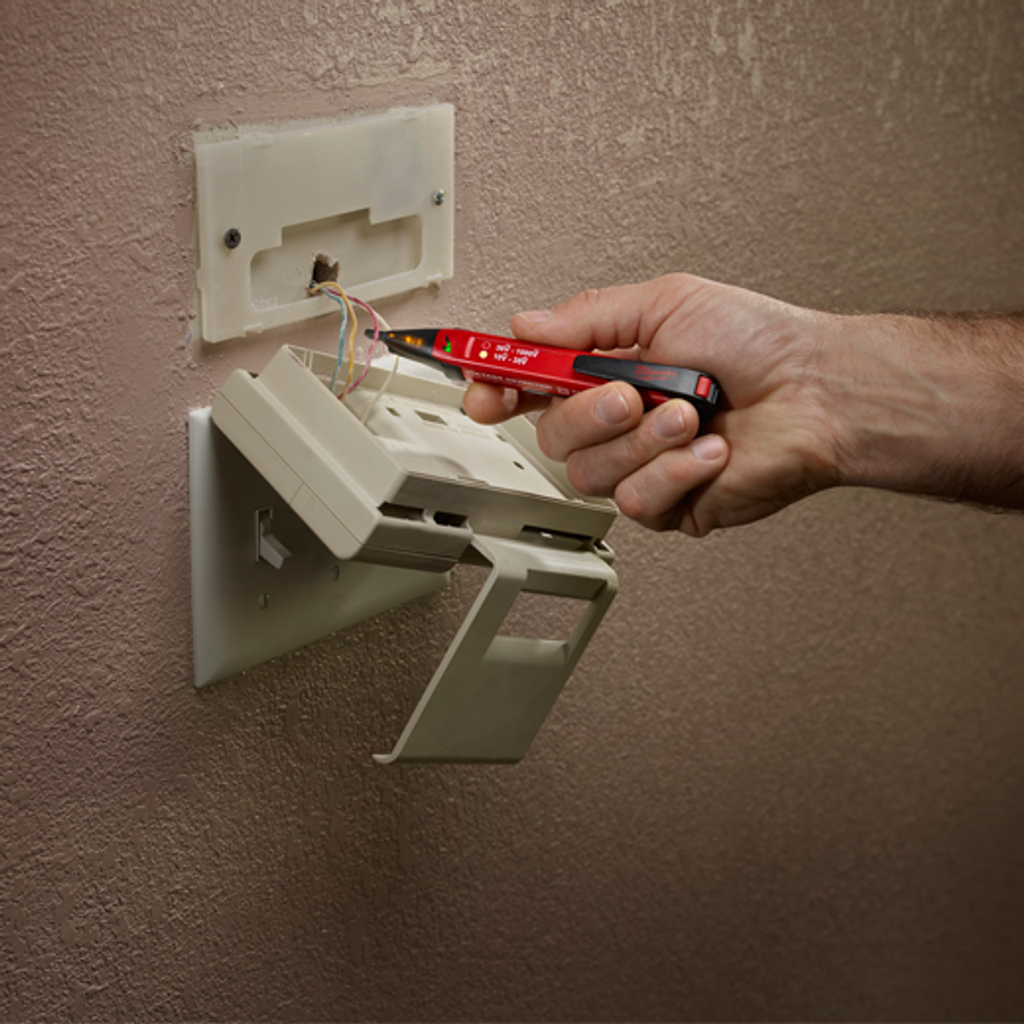 Milwaukee MIL-2203-20 10-1000V Dual Range Voltage Detector