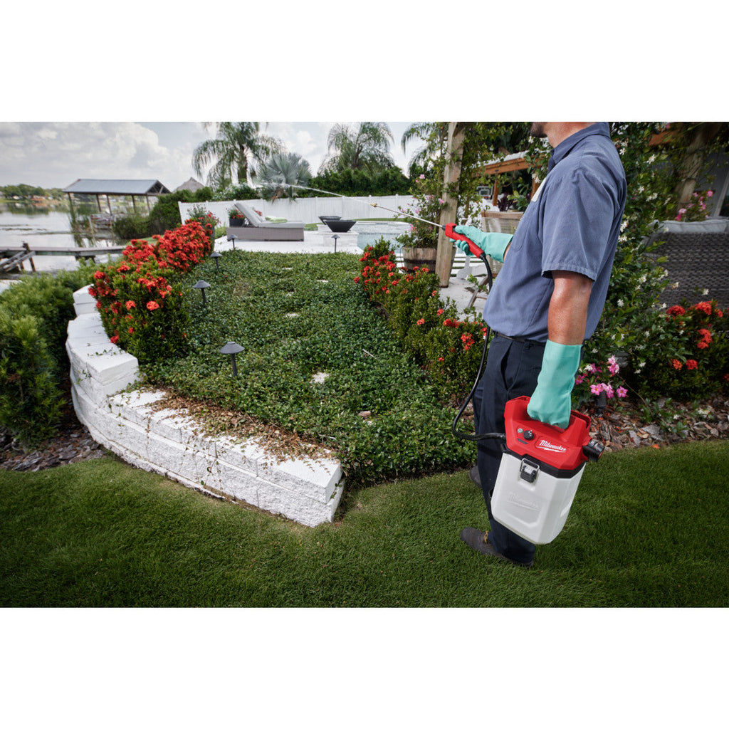 Milwaukee MIL-2528-21G1 M12 1 Gallon Handheld Sprayer Kit