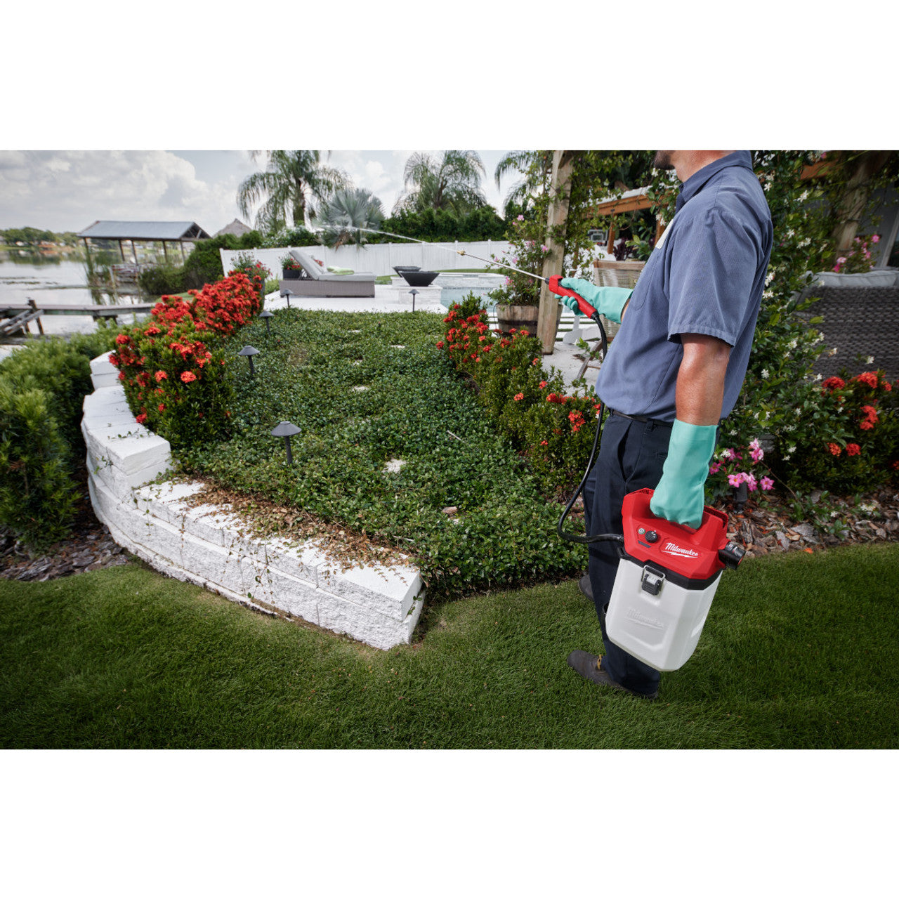Milwaukee MIL-2528-21G1 M12 1 Gallon Handheld Sprayer Kit
