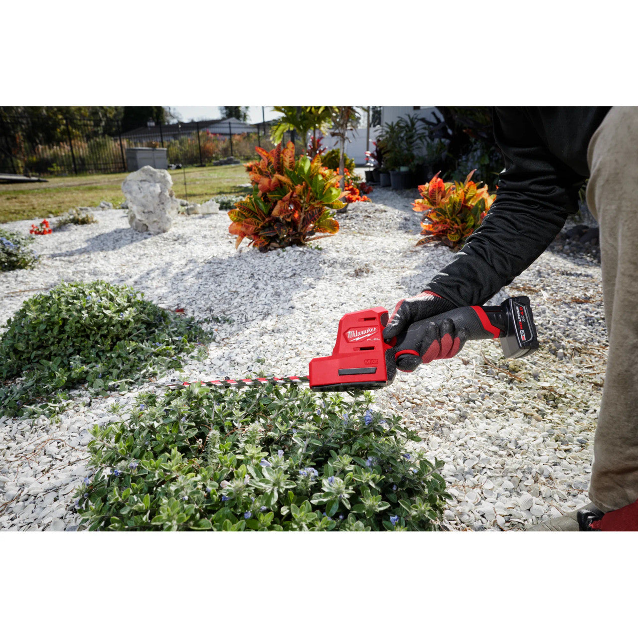 Milwaukee MIL-2533-20 M12 FUEL 8in Hedge Trimmer Bare Tool