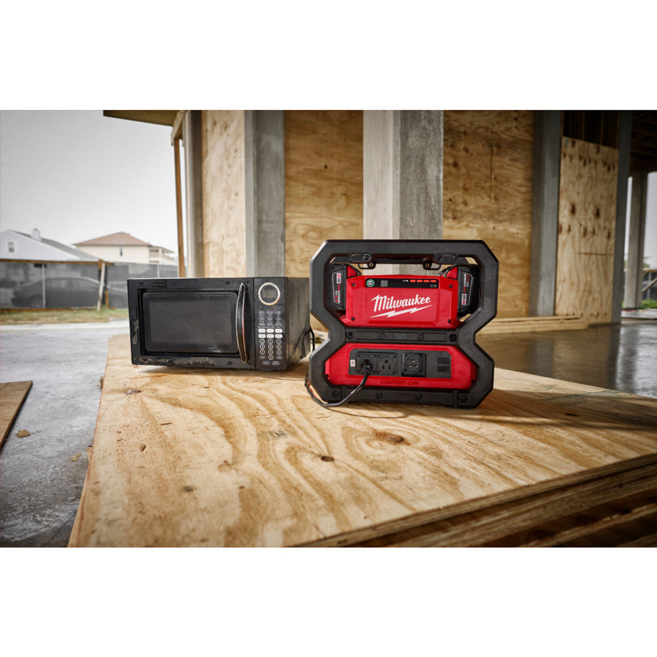 Milwaukee MIL-2845-20 M18 CARRY-ON Power Supply 3600W/1800W (Bare Tool)