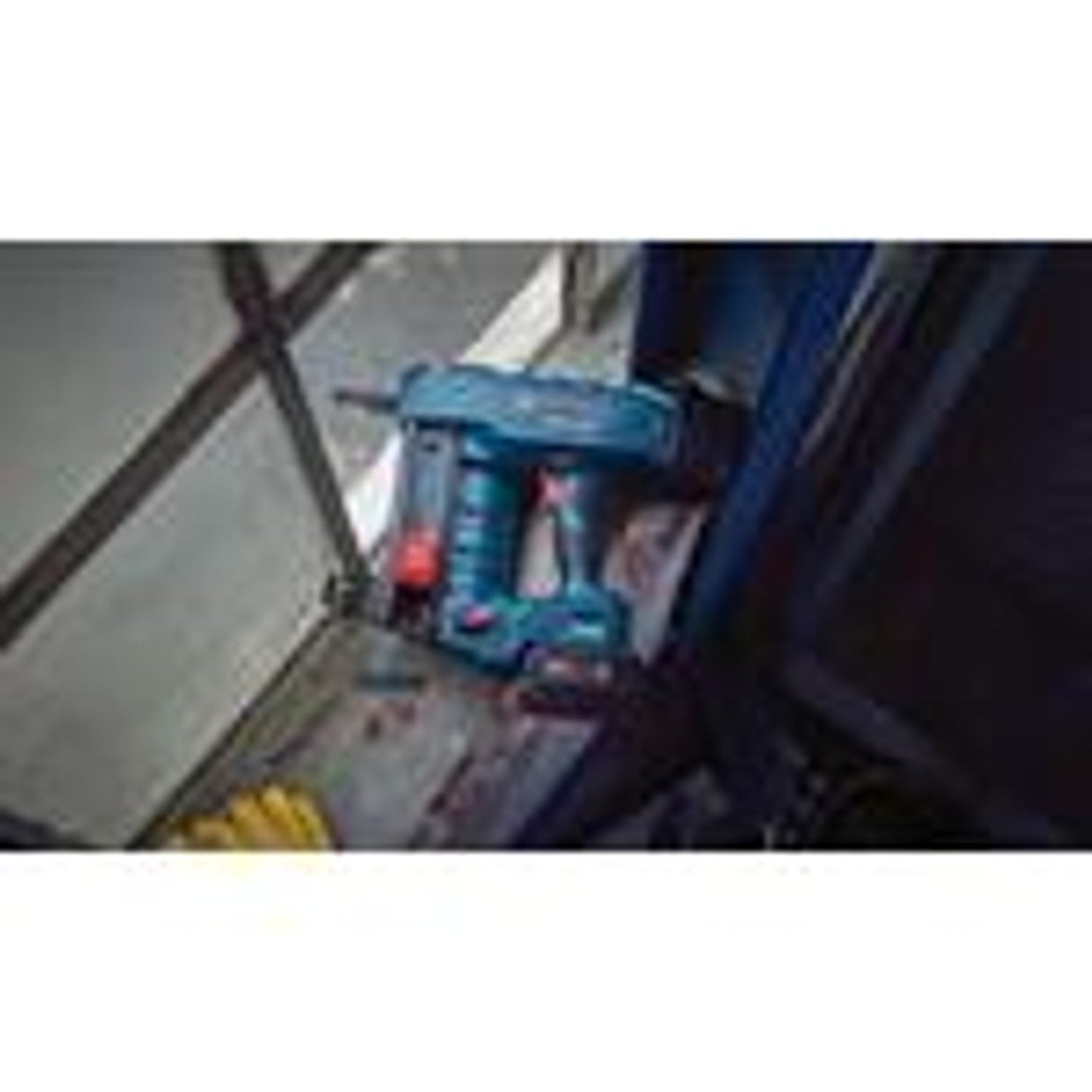 Bosch BOS-GNB18V-12K14 18V Concrete Nailer Kit with (1) CORE18V 8.0Ah High Performance Battery