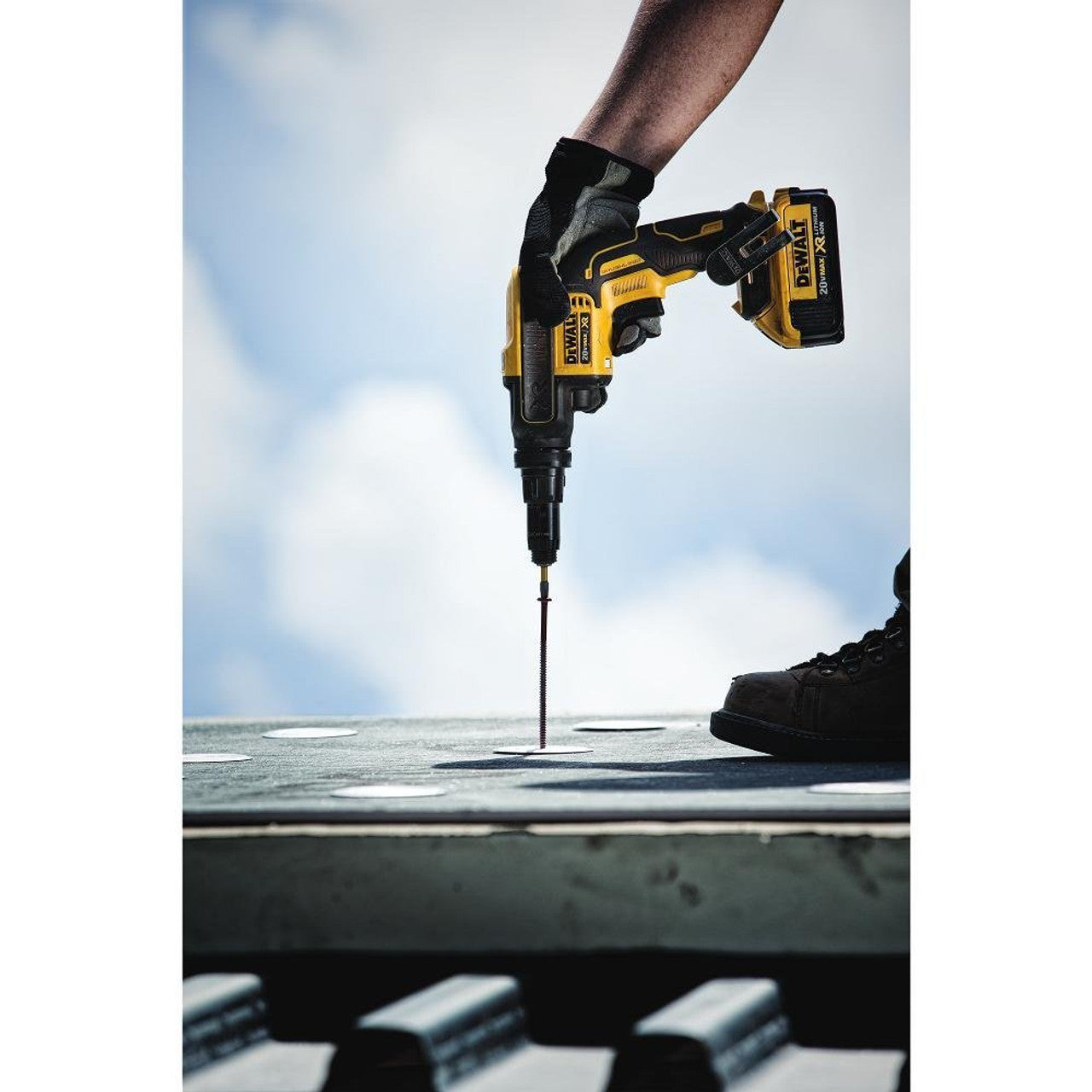 DEWALT DEW-DCF622B 20V MAX XR Torque Screwgun (Bare Tool)