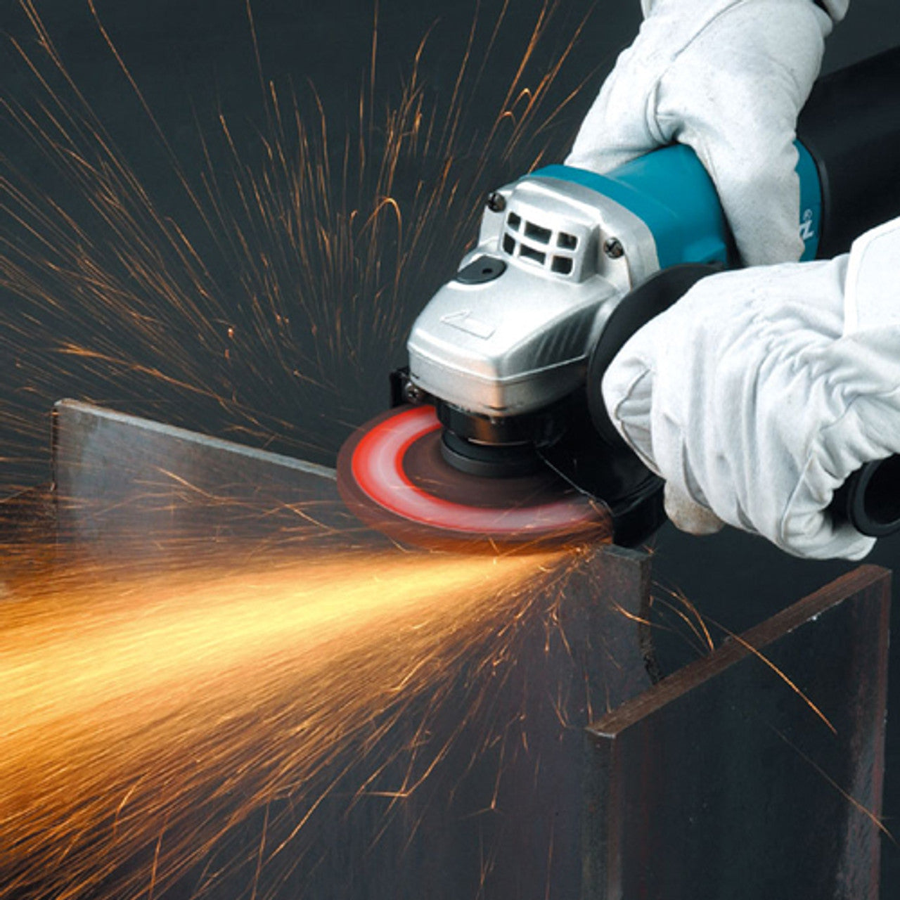 Makita MAK-9557NB 4-1/2in Angle Grinder