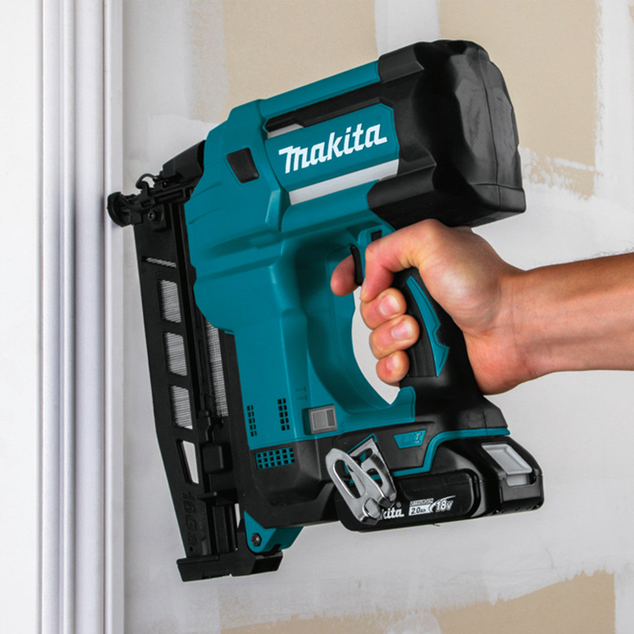 Makita MAK-DBN600Z 18V 16G Cordless Finish Nailer Bare Tool
