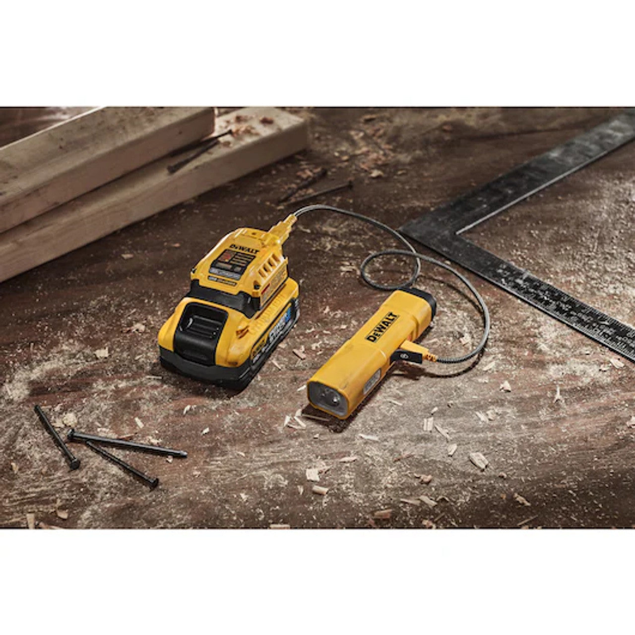 DEWALT DEW-DCL183 Rechargeable LED Flashlight