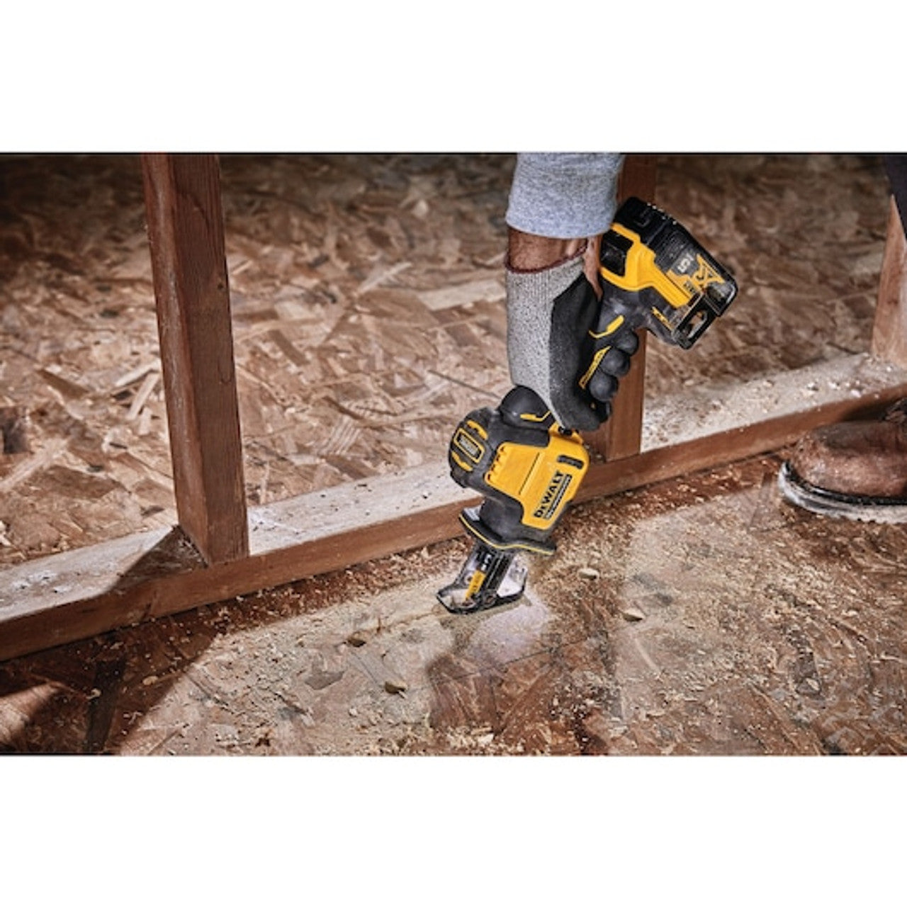 DEWALT DEW-DCS369B 20V MAX ATOMIC Lithium-Ion Cordless Brushless One-Handed Reciprocating Saw (Bare Tool)