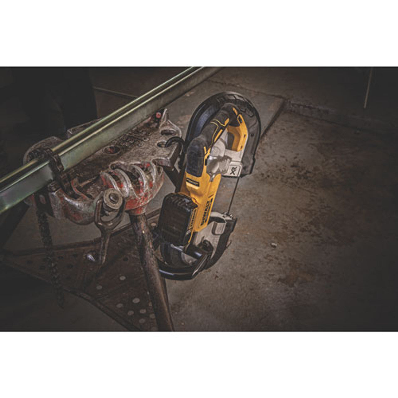 DEWALT DEW-DCS374P2 20V MAX Brushless Deep Cut Band Saw Kit with 2x 5.0Ah Batteries