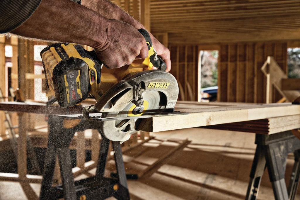 DEWALT DEW-DCS578B Flexvolt 60V MAX Brushless 7-1/4 In. Cordless Circular Saw With Brake (Bare Tool)