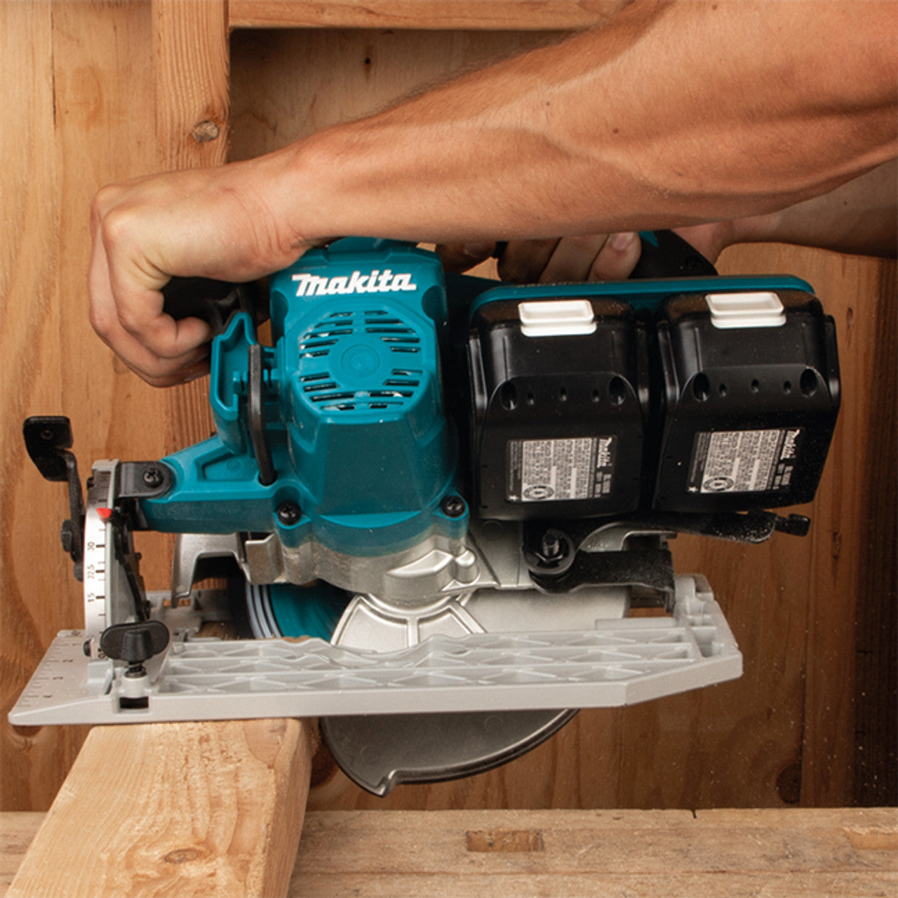 Makita MAK-DHS780Z 7-1/4in Cordless Circular Saw