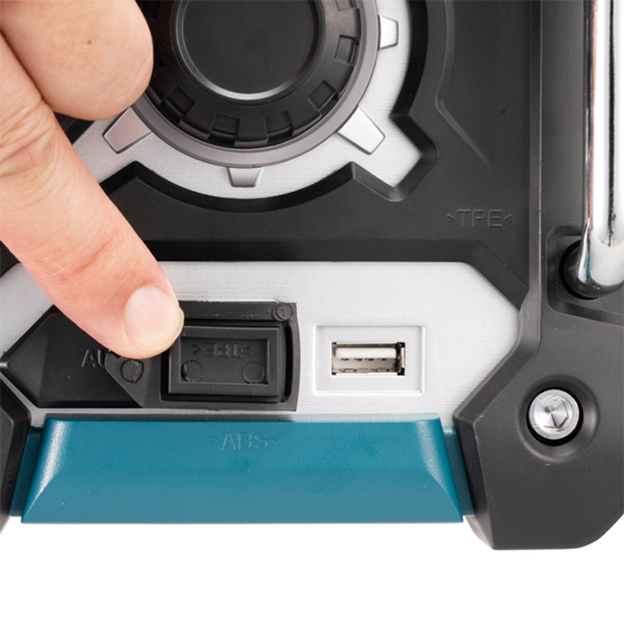 Makita MAK-DMR108N Cordless or Electric Jobsite Radio with Bluetooth (Bare Tool)