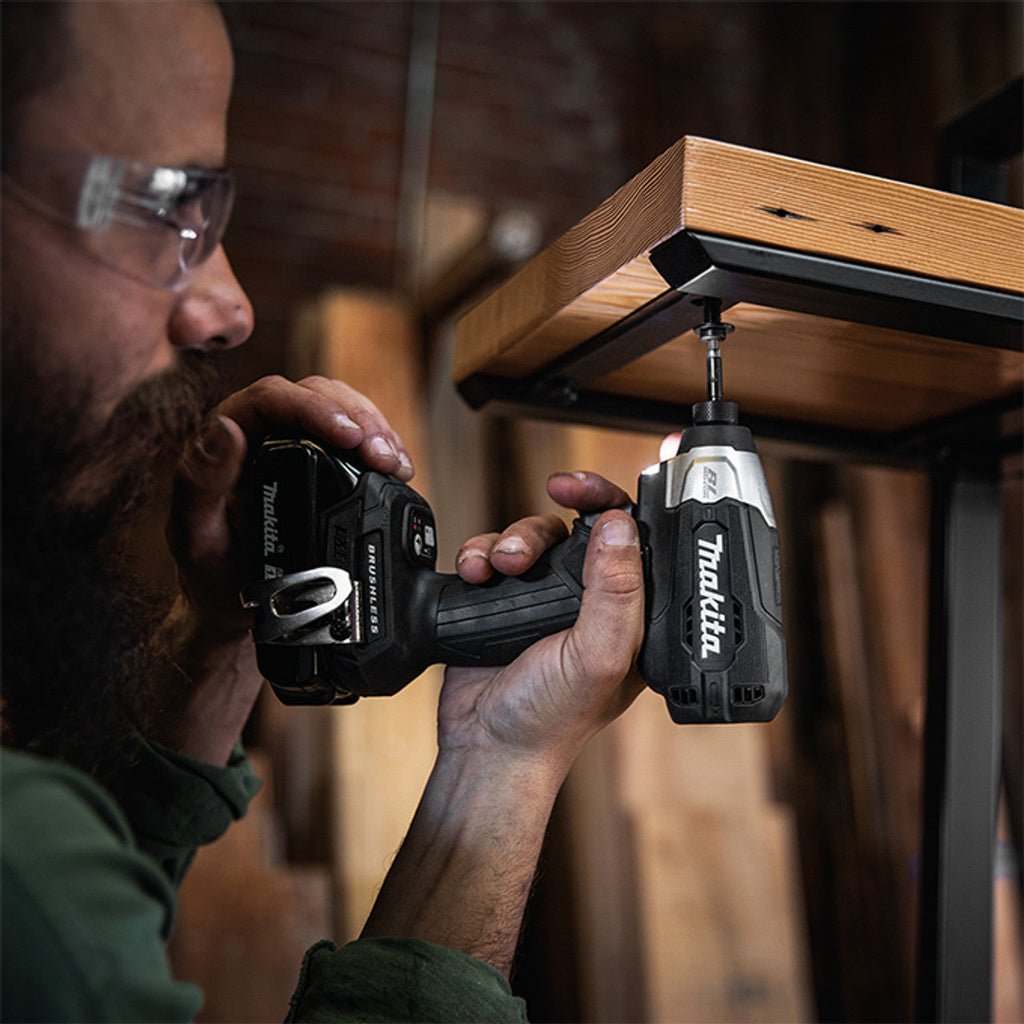 Makita MAK-DTD157ZB 18V 1/4in Sub-Compact Cordless Impact Driver Bare Tool