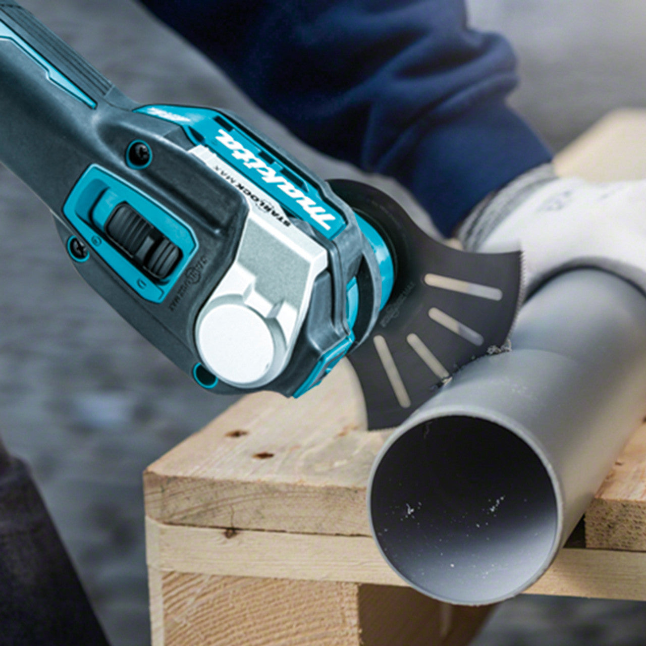 Makita MAK-DTM52RT1J 18V LXT Starlock Multi-Tool 5.0Ah KIT