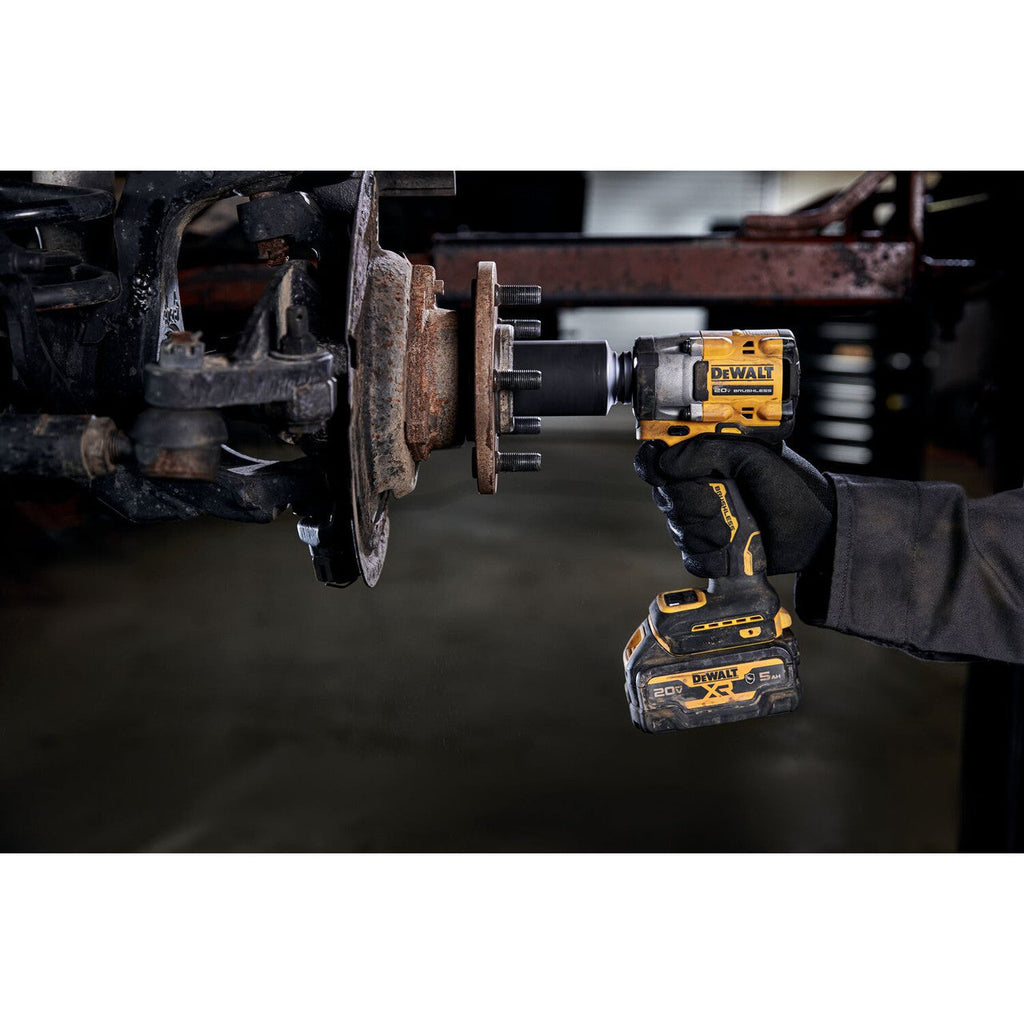 DEWALT DEW-DCF921P2 ATOMIC 20V MAX 1/2in Cordless Impact Wrench with Hog Ring Anvil 2x 5.0Ah Kit