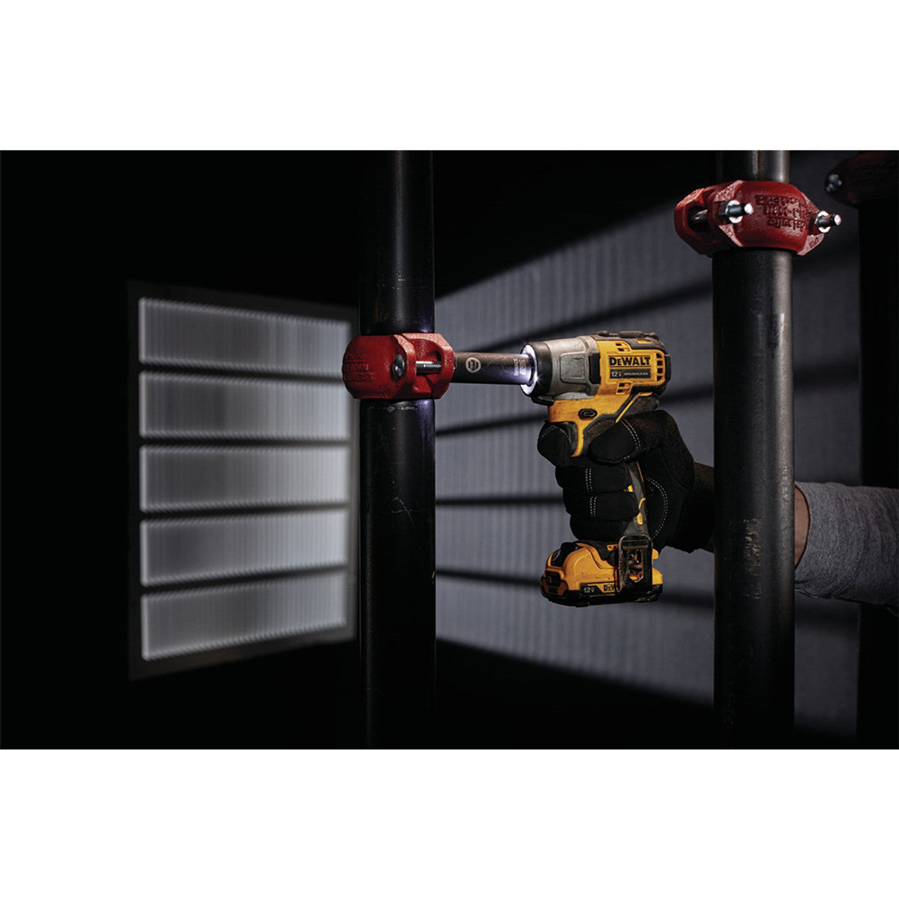 DEWALT DEW-DCF902F2 12V MAX Brushless Cordless 3/8in Impact Wrench 2x 2.0Ah Kit