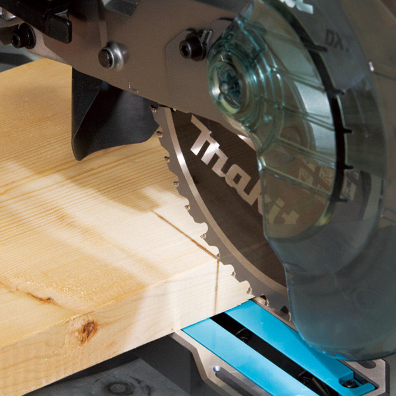 Makita MAK-LS002GZ 40V MAX XGT Cordless 8-1/2in Mitre Saw