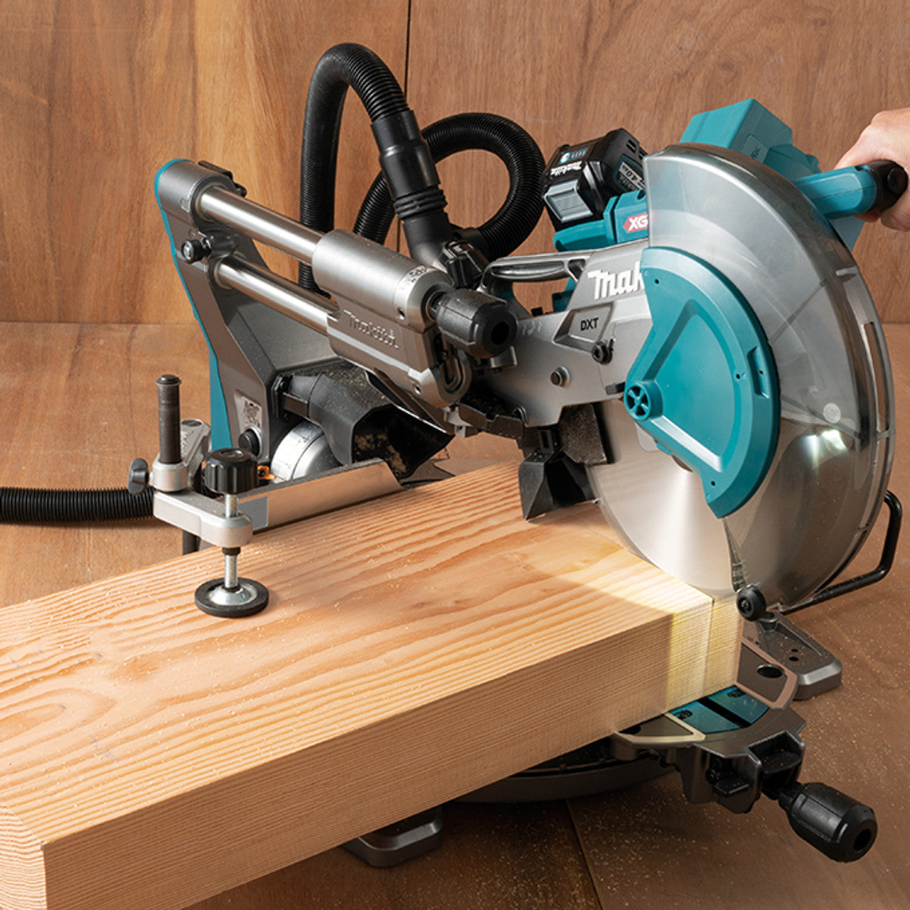 Makita MAK-LS003GZ 40V MAX XGT Cordless 12in Miter Saw