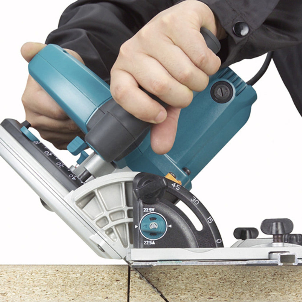 Makita MAK-SP6000X1 12.0A 6-1/2in Plunge Cut Saw with 55in Guide Rail