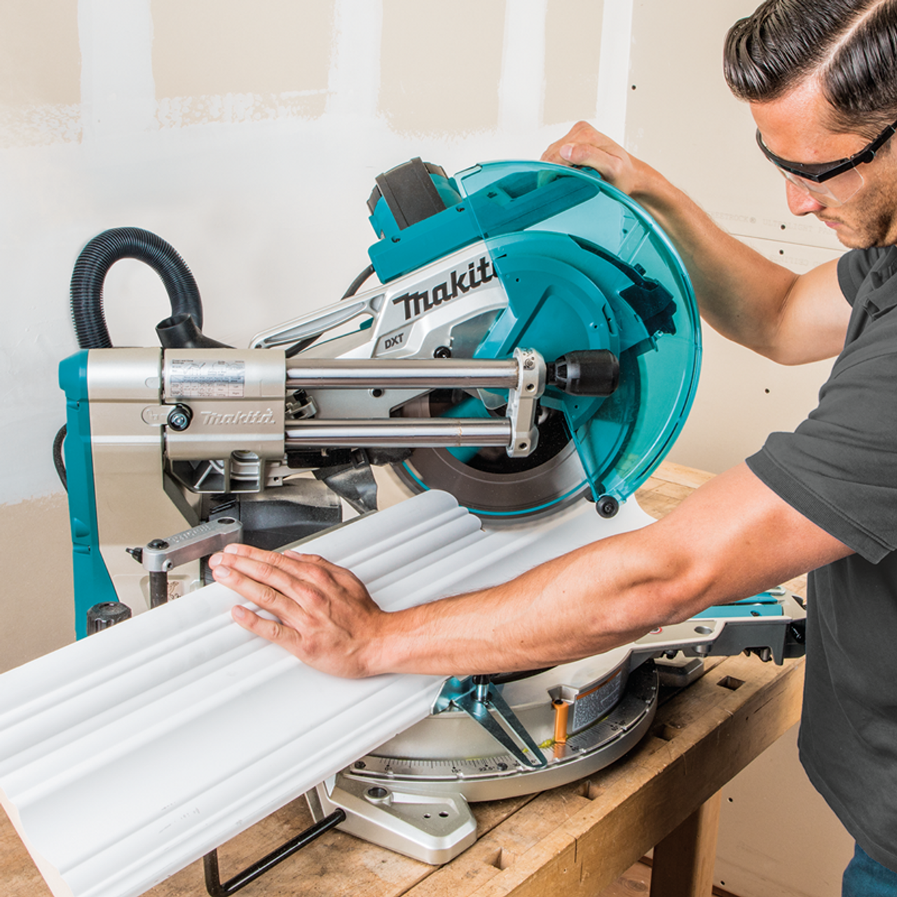 Makita MAK-LS1219L 12in Dual Bevel Sliding Compound Miter Saw with Laser