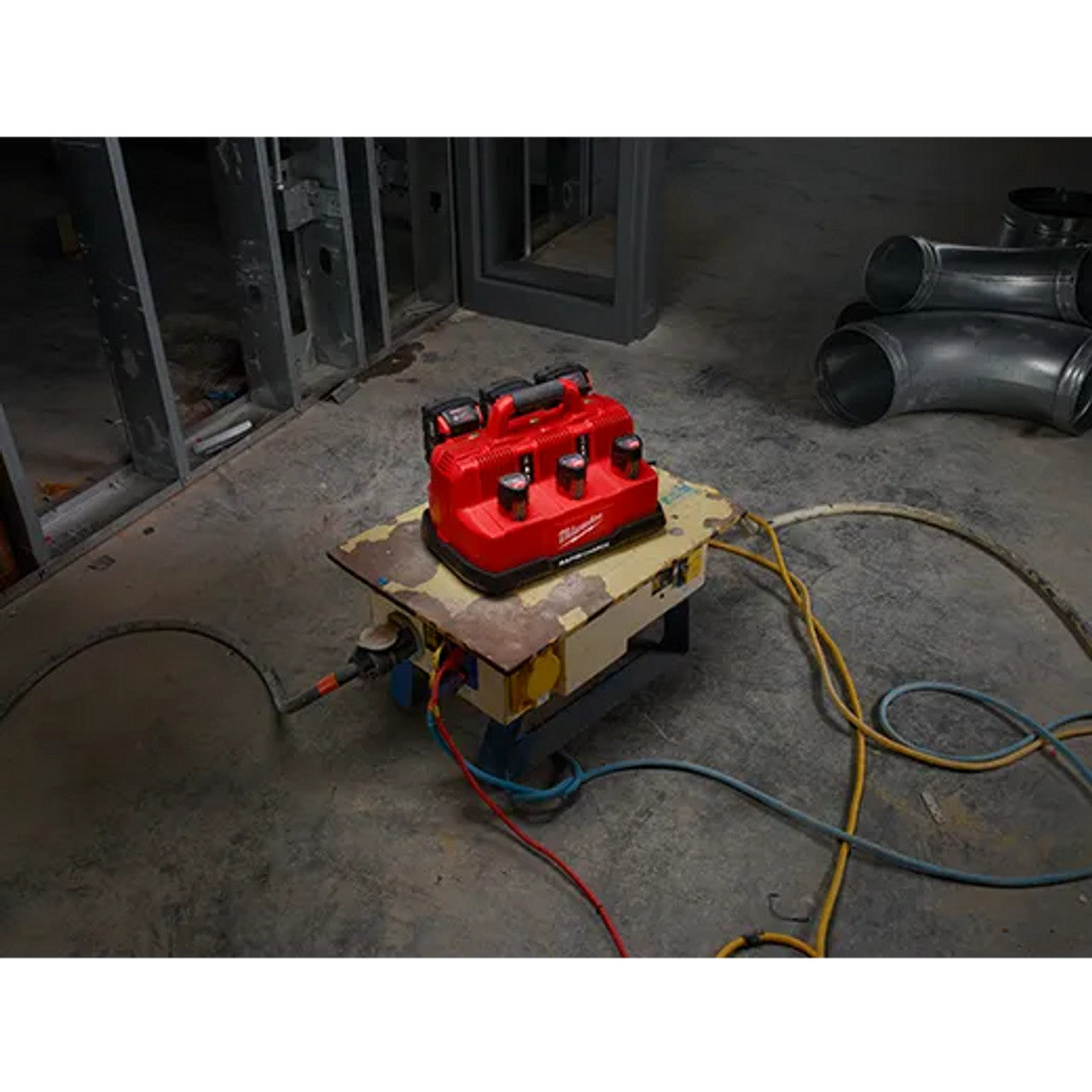 Milwaukee MIL-48-59-1807 M18 & M12 Rapid Charge Station
