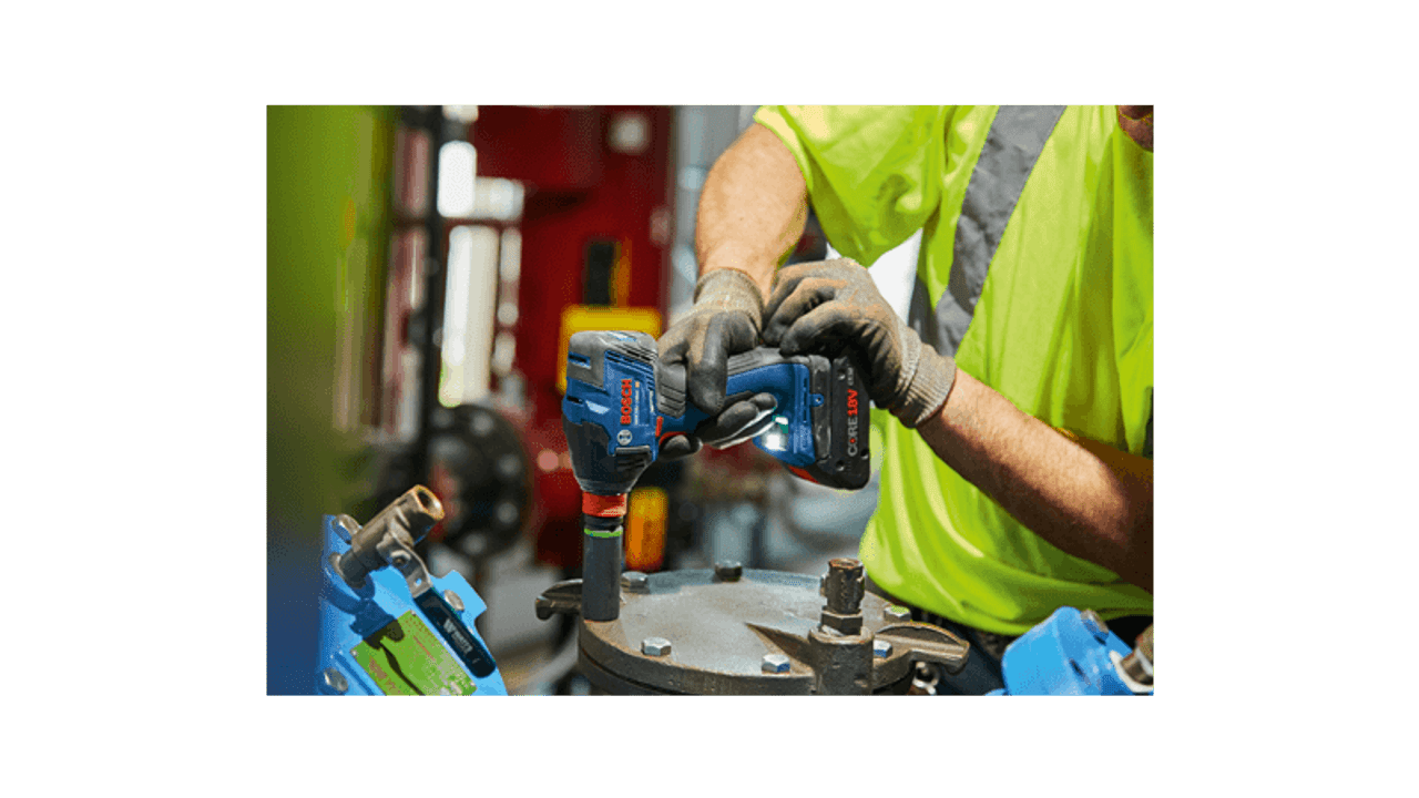 Bosch BOS-GDX18V-1860CB25 18V Connected-Ready Two-In-One 1/4 in and 1/2 in Bit/Socket Impact Driver/Wrench Kit with (2) CORE18V 4.0 Ah Compact Batteries and (1) Connectivity Module