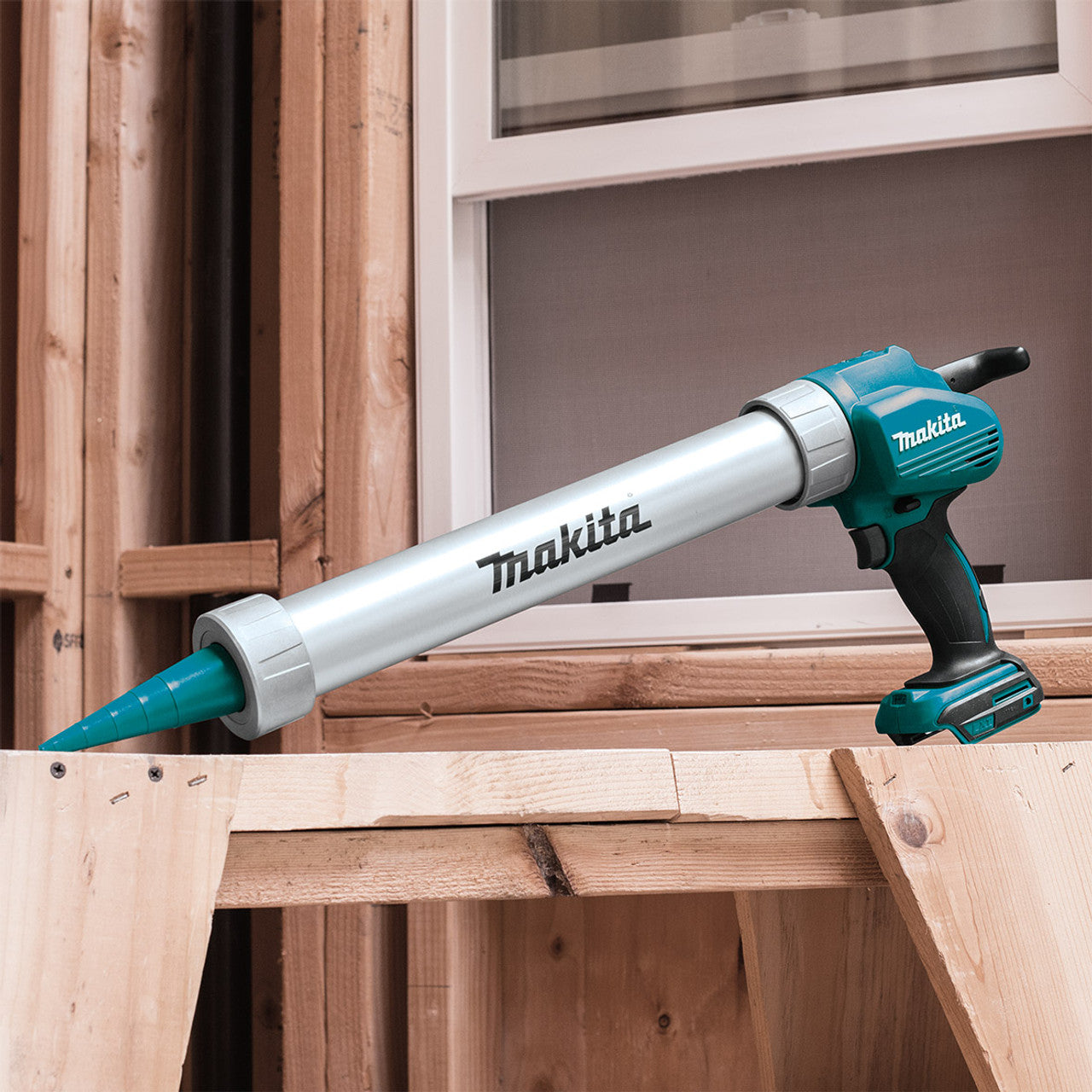 Makita MAK-DCG180ZB 18V 600ml Caulking Gun Bare Tool