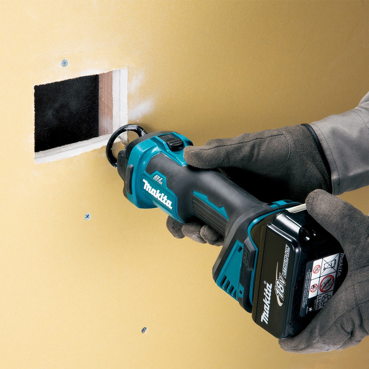 Makita MAK-DCO181Z 18V AWS Cut Out Tool