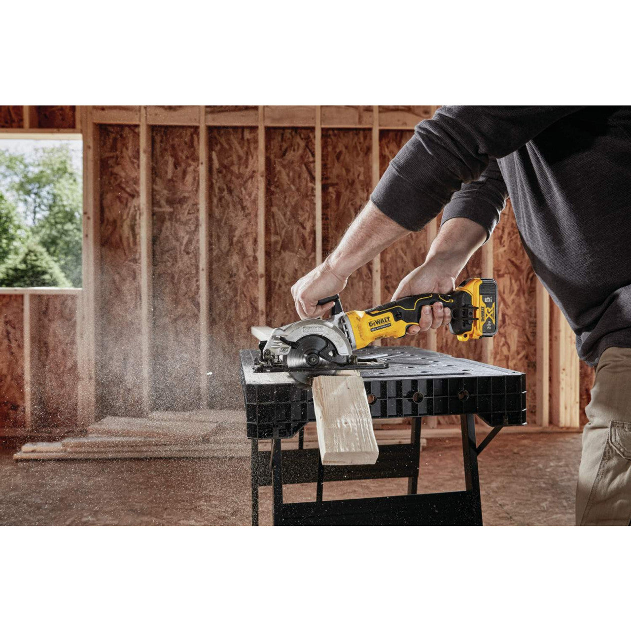 DEWALT DEW-DCS571B ATOMIC 20V MAX 4-1/2in Circular Saw, Bare Tool