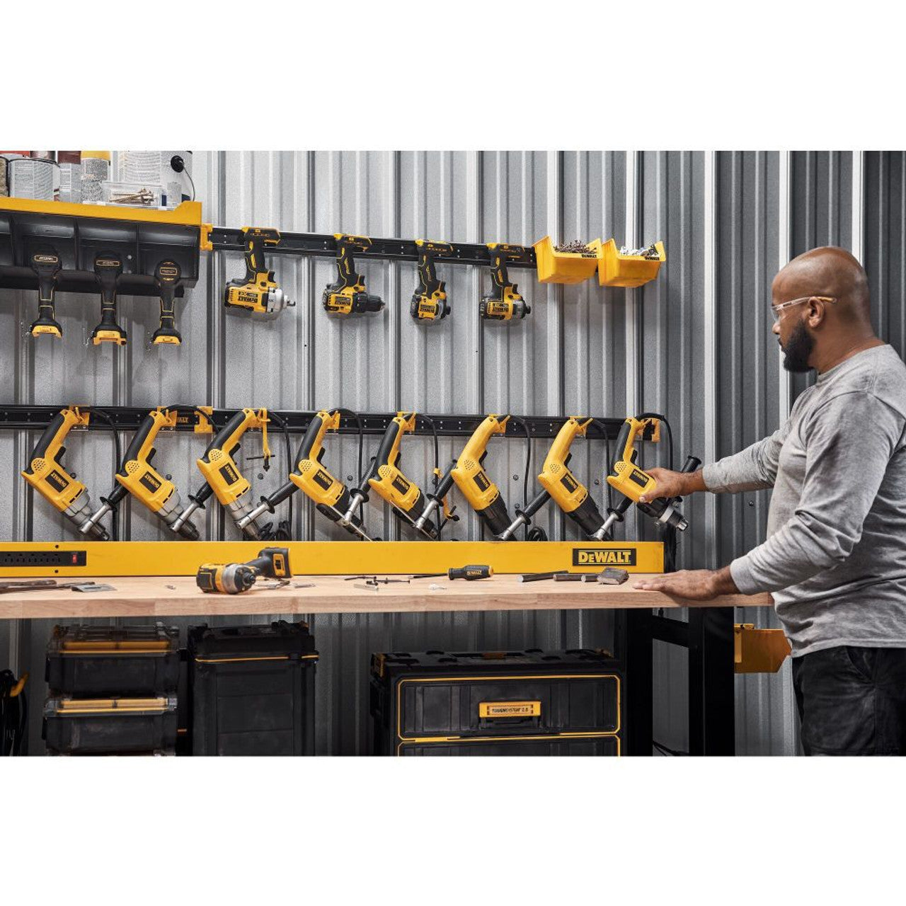 DEWALT DEW-DWST82817 8pc Corded Power Tool Peg Hook Set