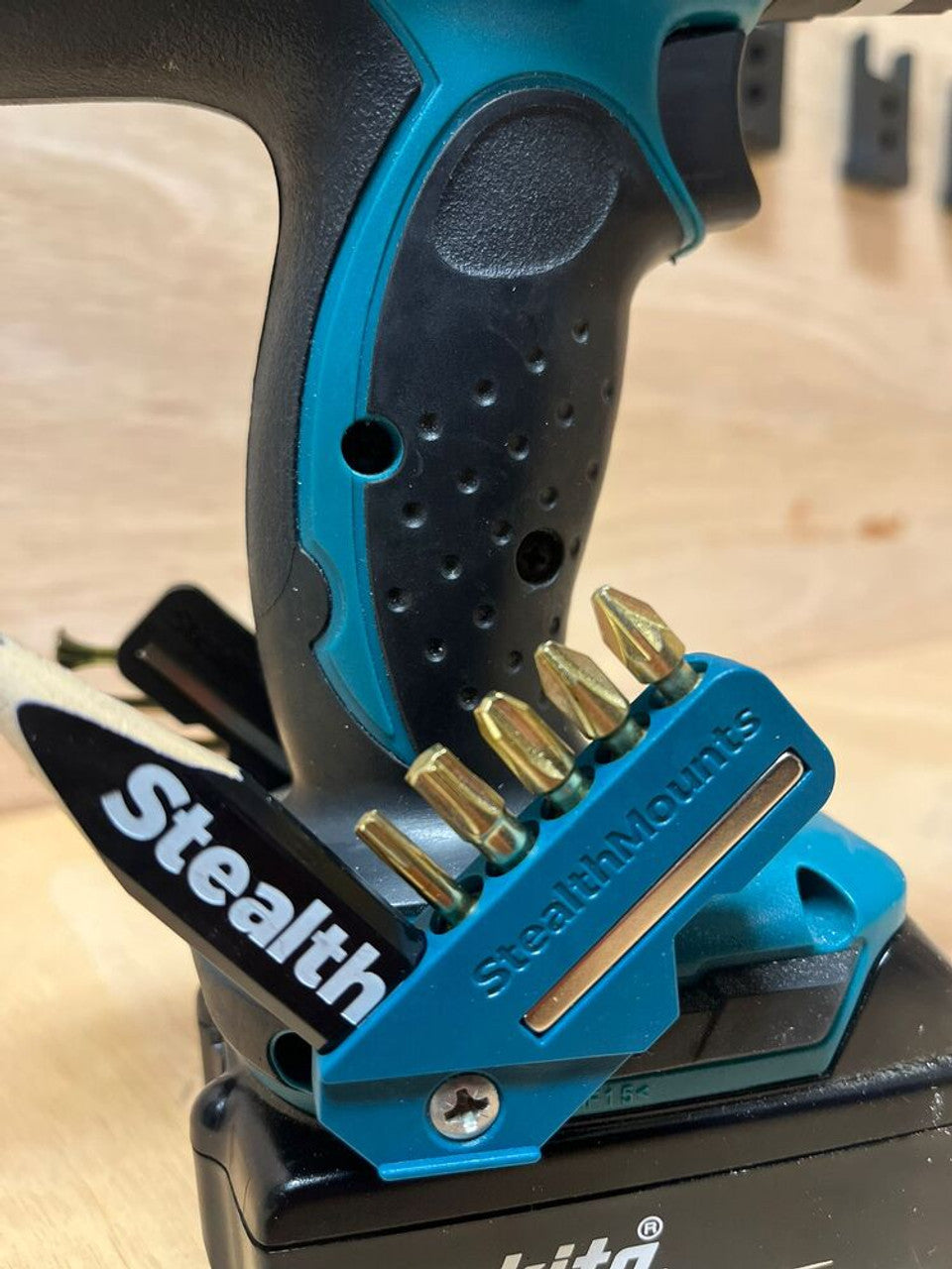 StealthMounts SM-BH-MK-4590-BLU Magnetic Bit Holder for Makita CXT, LXT & XGT Tools Blue 2Pk