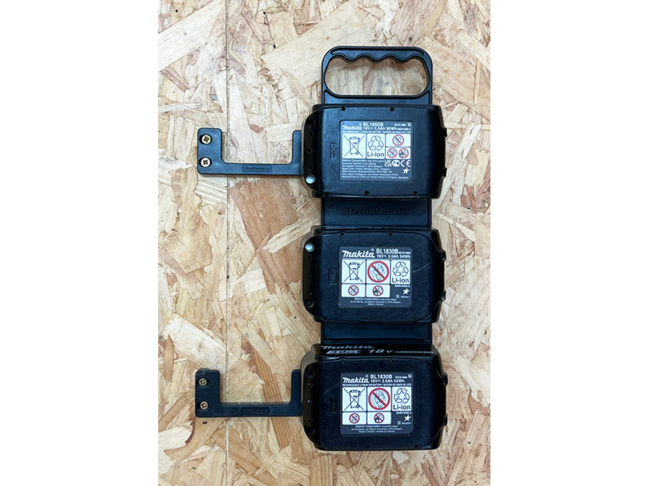 StealthMounts SM-BD-MK-18-H-1 Battery Board with Handle Makita 18v LXT