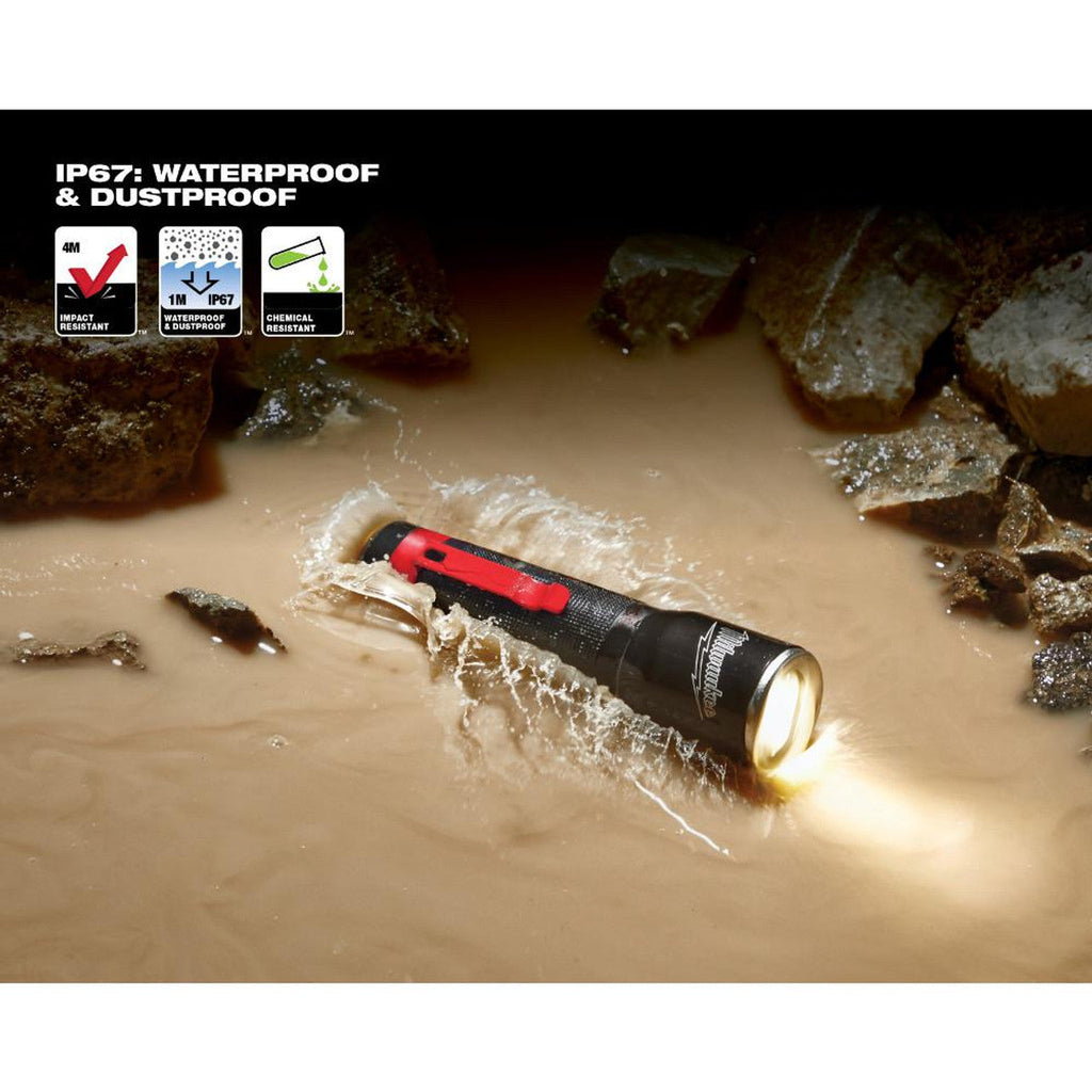 Milwaukee MIL-2107 325-Lumen Focusing Flashlight