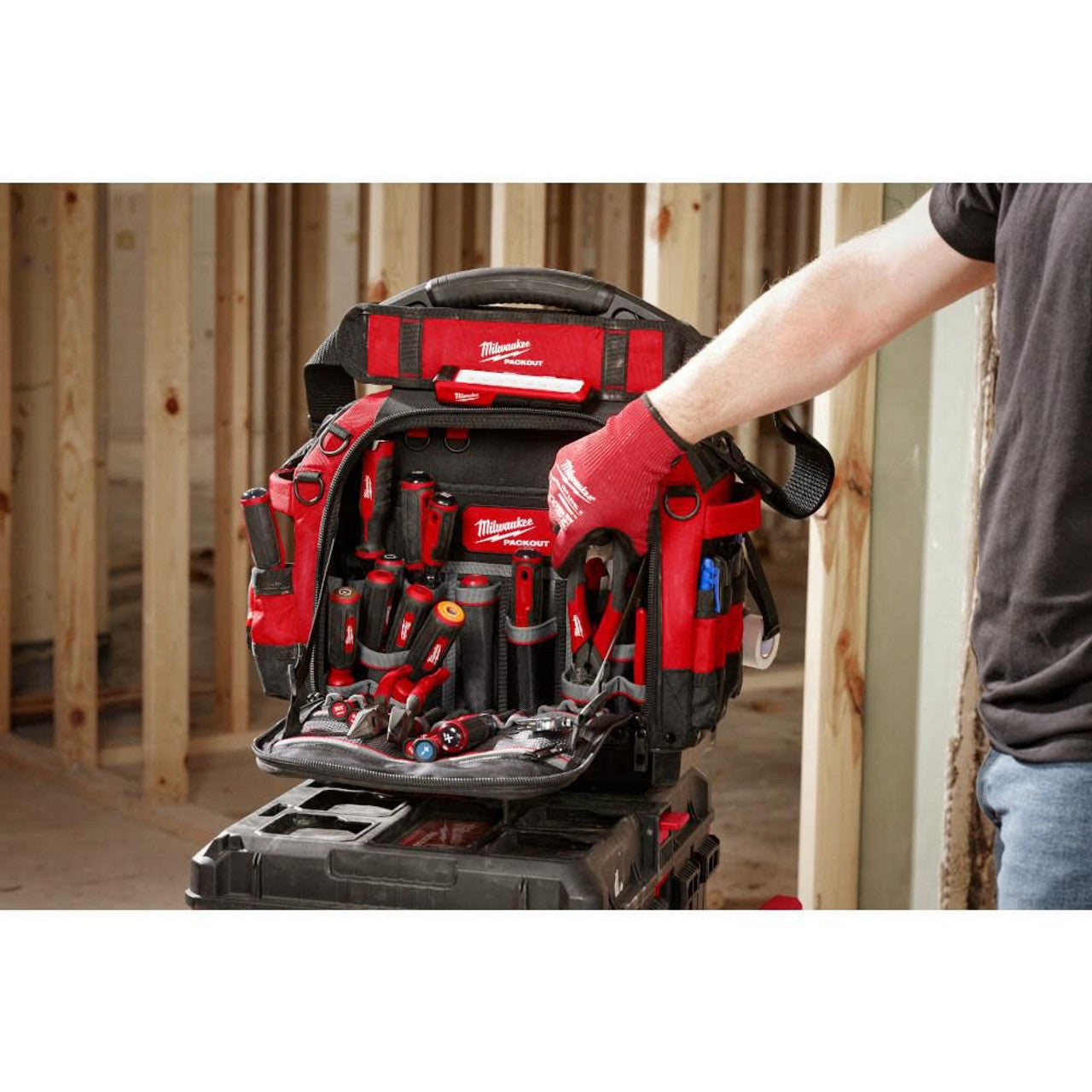 Milwaukee MIL-48-22-8316 PACKOUT 15in Structured Tool Bag