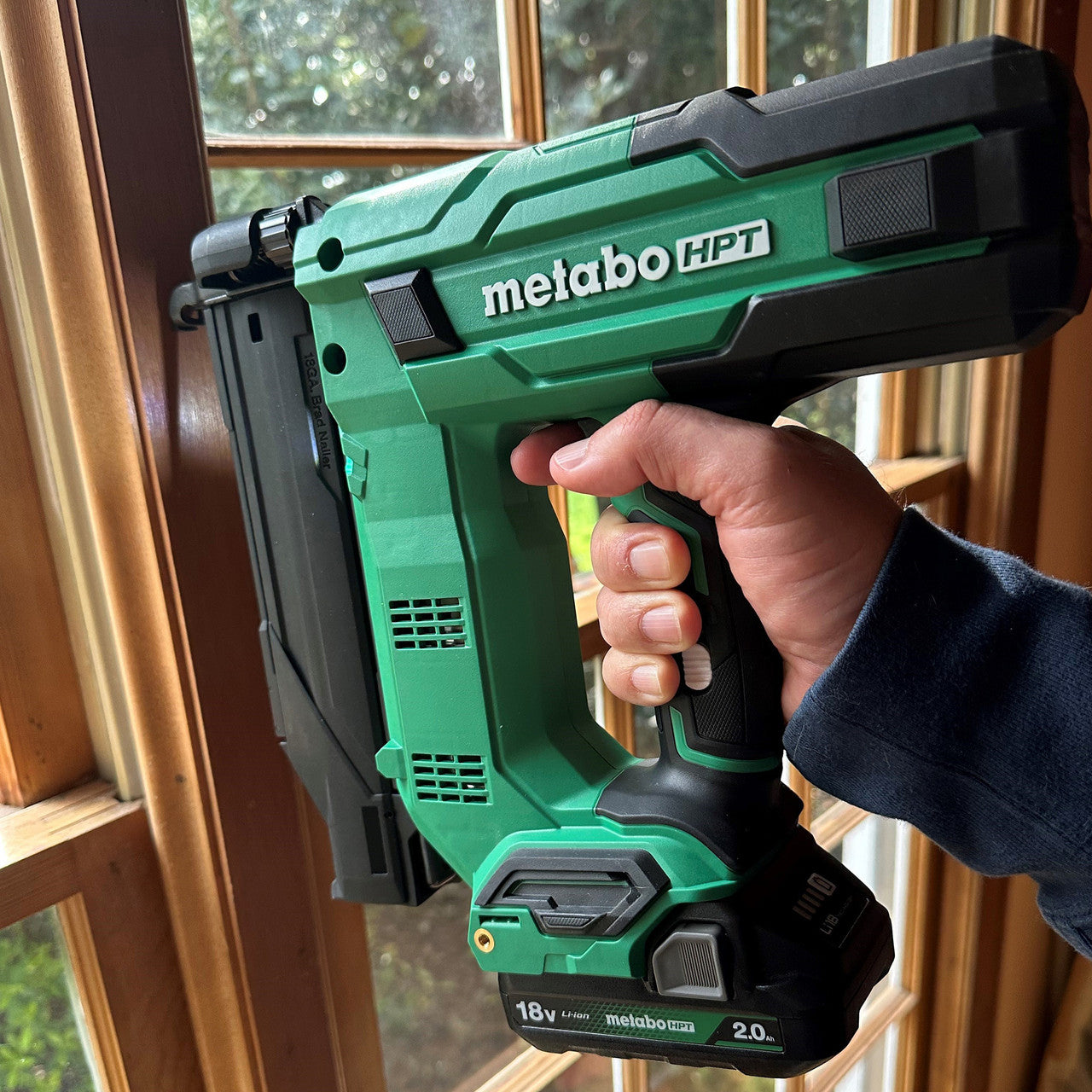 Metabo-HPT HPT-NT1850DGM 18v MultiVolt 18-ga 2in Compact Brad Nailer 2.0Ah Kit
