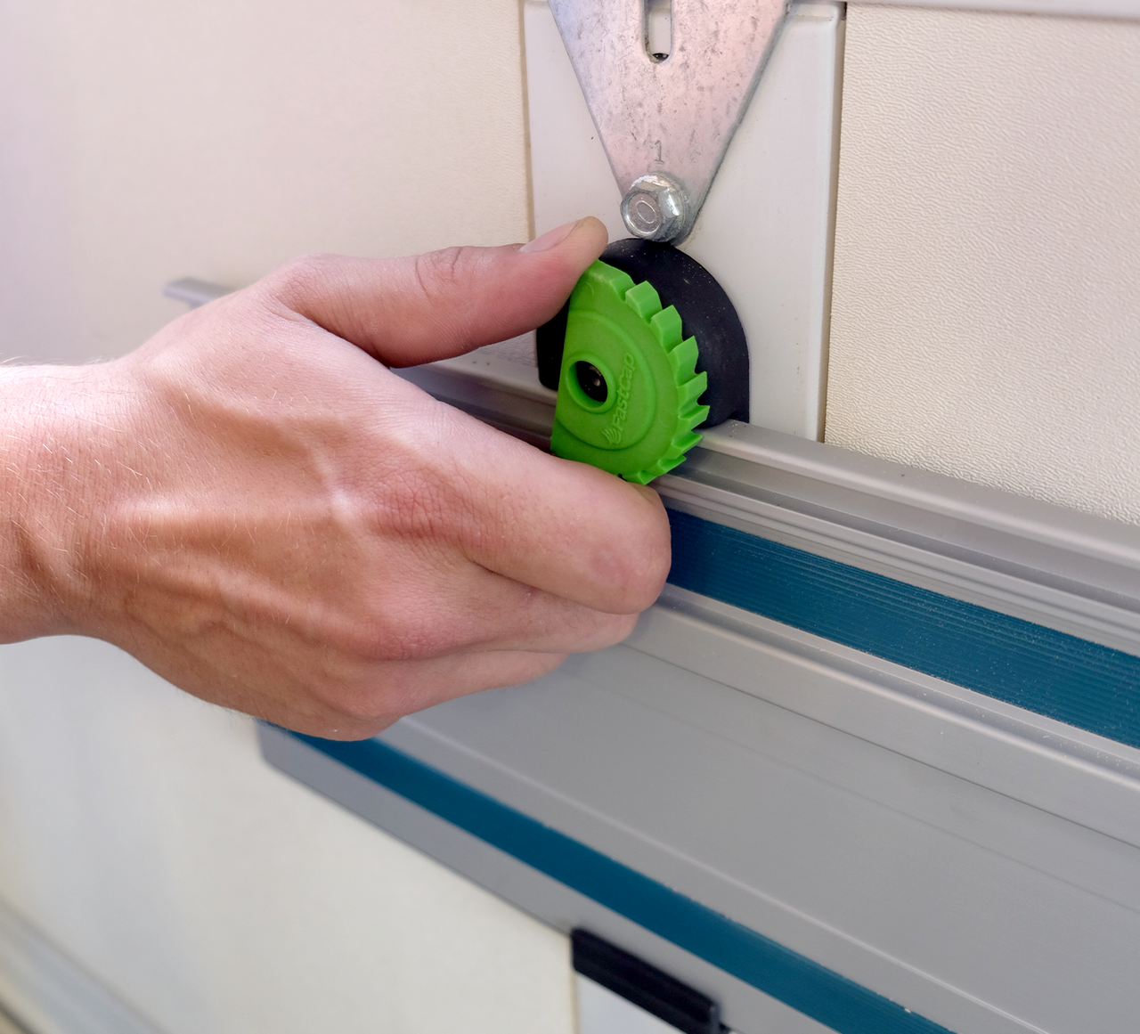 StealthMounts SM-TRACKMOUNT Track Saw Guide Mount