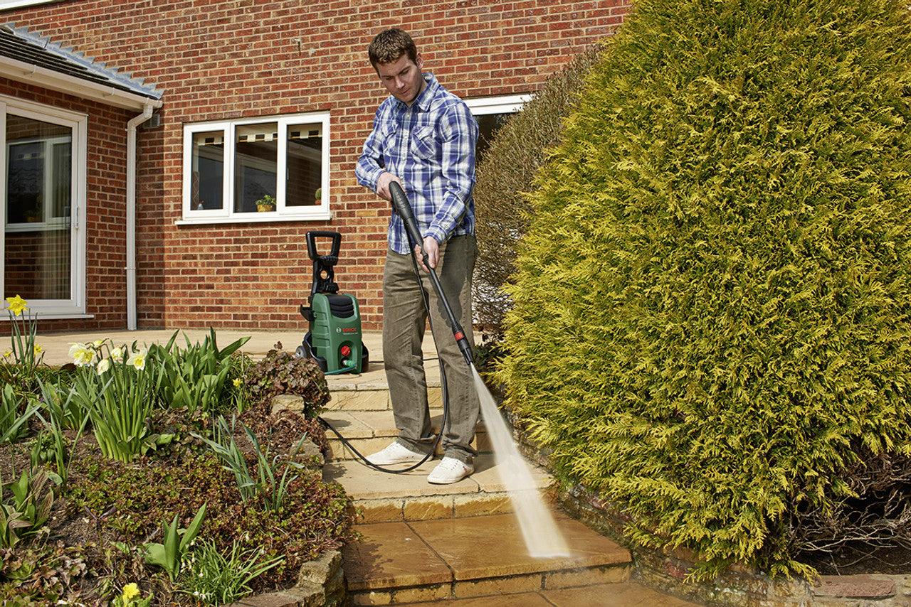 Bosch BOS-UNIVERSALAQUATAK-1900 Universal Aquatak 1900 Electric High-Pressure Washer, 1900 PSI