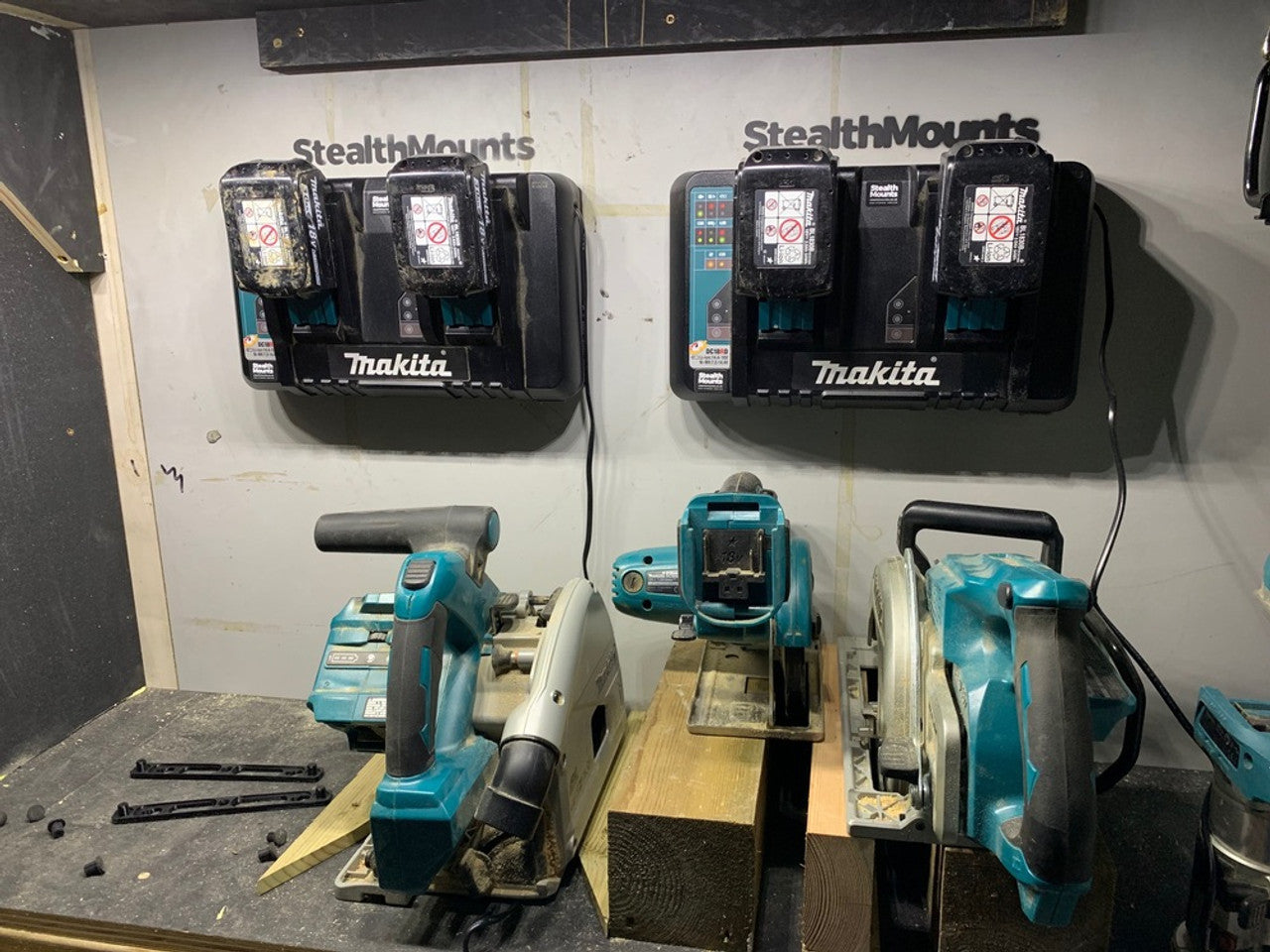 StealthMounts SM-CMC-MK-B Charger Mount for Makita DC18RD 2pk